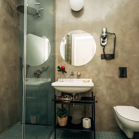 Kucera Hotel 3*