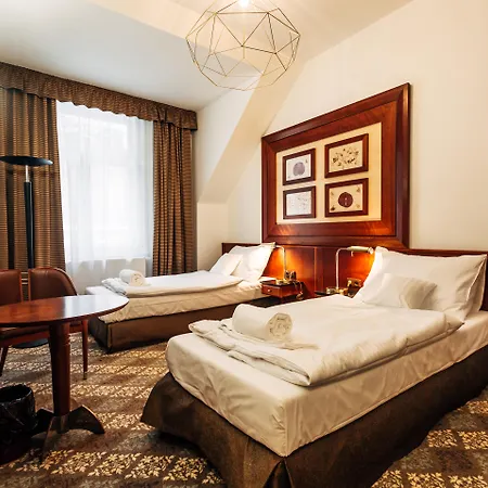 Kucera Hotel 3*