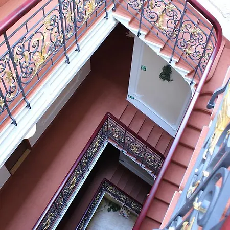 Kucera Karlovy Vary